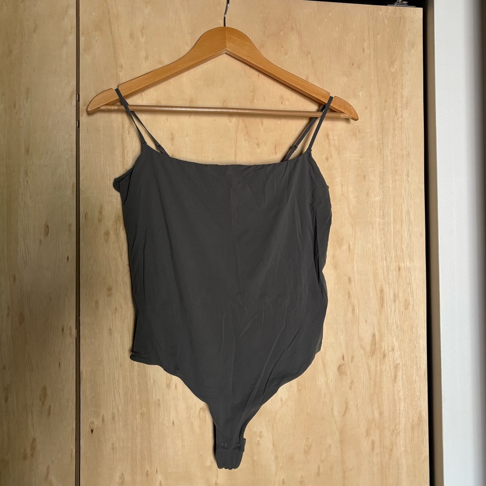 SKIMS Gray Spaghetti Strap Bodysuit 2X